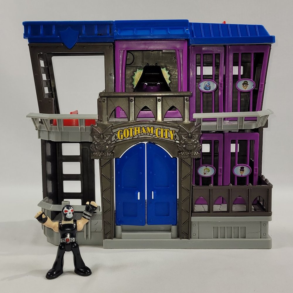 Imaginext DC Super Friends Batman Gotham City by Fisher-Price